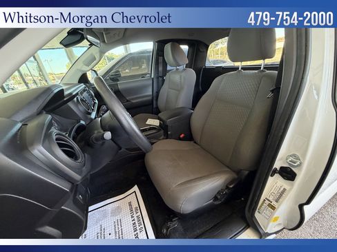 Used 2021 Toyota Tacoma SR image 9