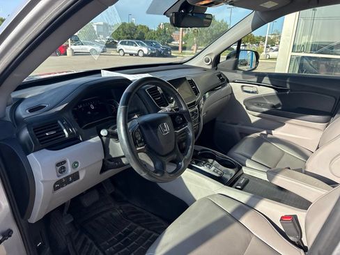 Used 2019 Honda Pilot Touring image 10