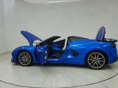 Used 2025 Chevrolet Corvette Stingray Premium Conv w/ Z51 Performance Package image 64