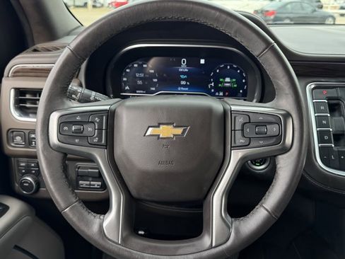 Used 2022 Chevrolet Tahoe LT w/ LT Signature Package image 13