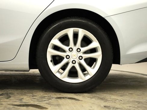Used 2018 Chevrolet Malibu LT image 35