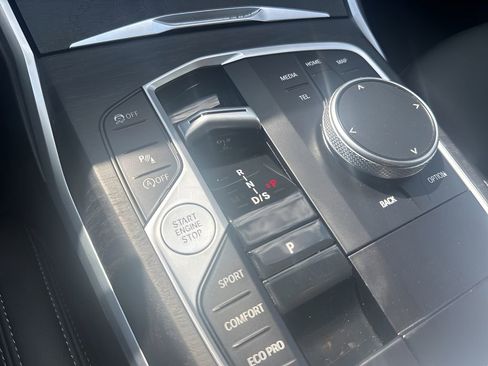 Used 2024 BMW 330i Sedan w/ Convenience Package image 19