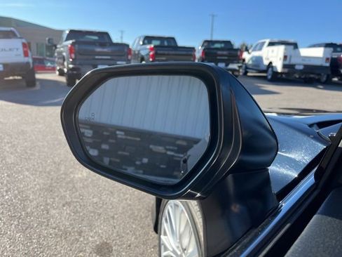 Used 2020 Toyota Camry XLE FWD image 23