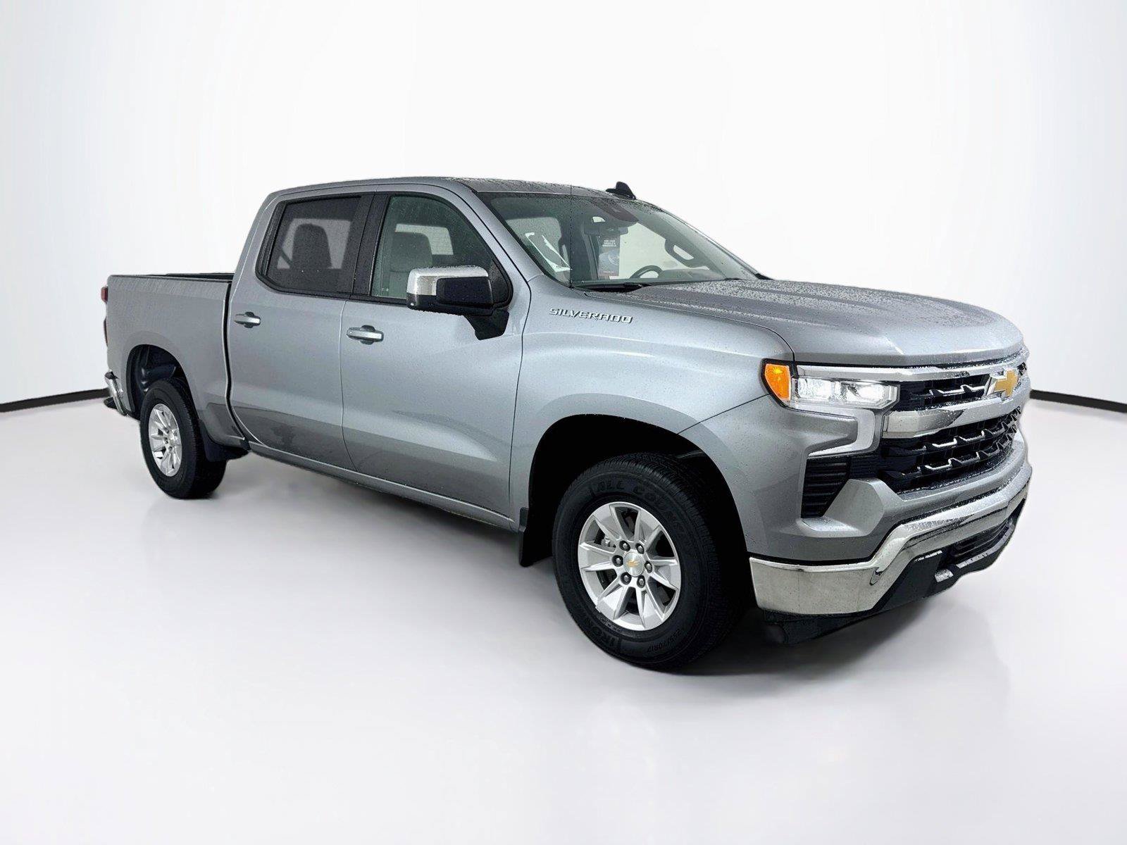 Used 2025 Chevrolet Silverado 1500 LT RWD image 6