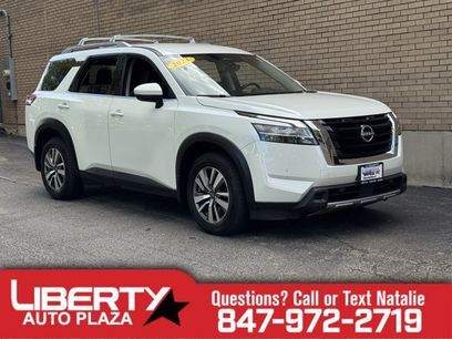 Used 2023 Nissan Pathfinder SL