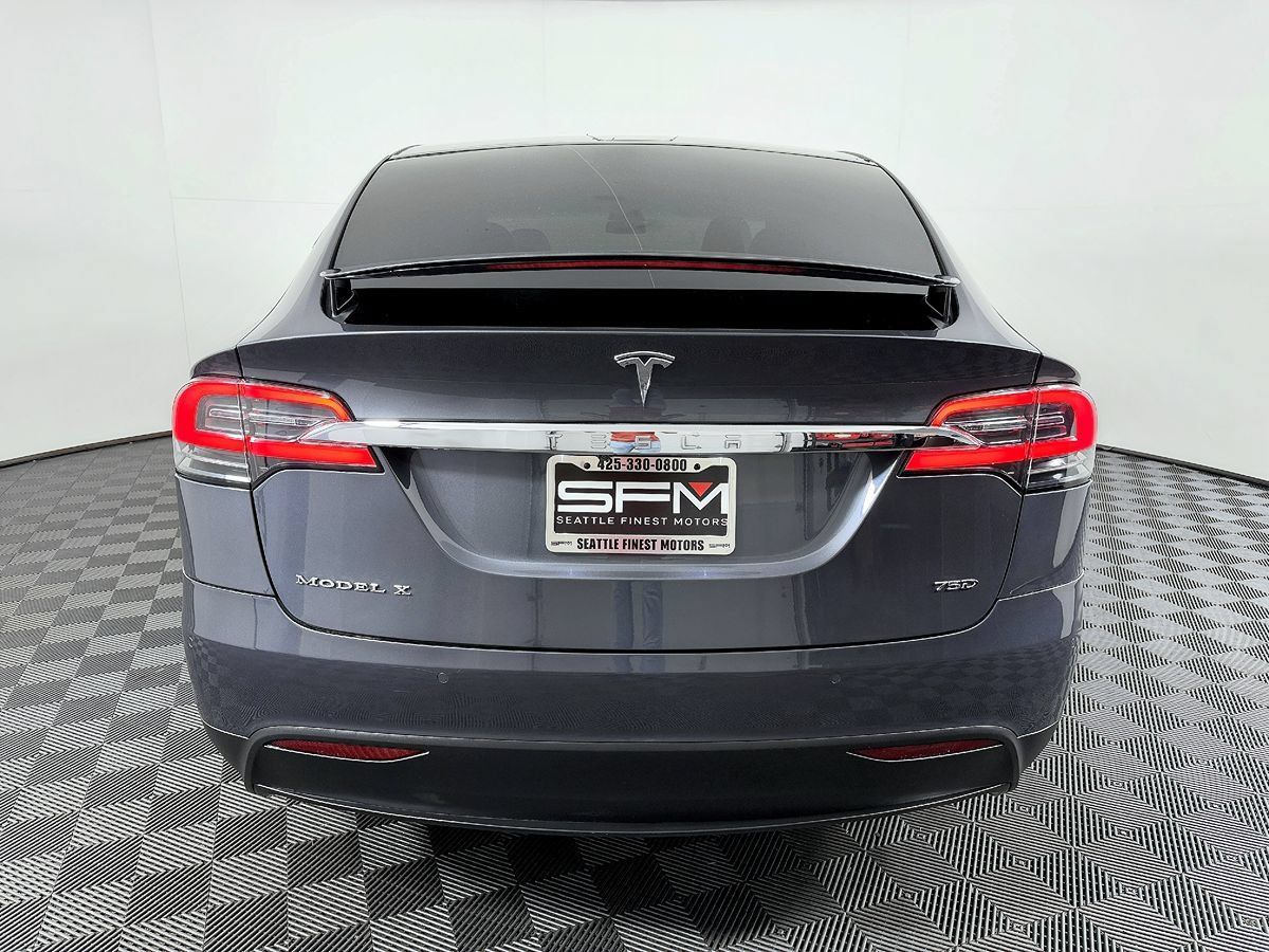 Used 2018 Tesla Model X 75D AWD/4WD image 10