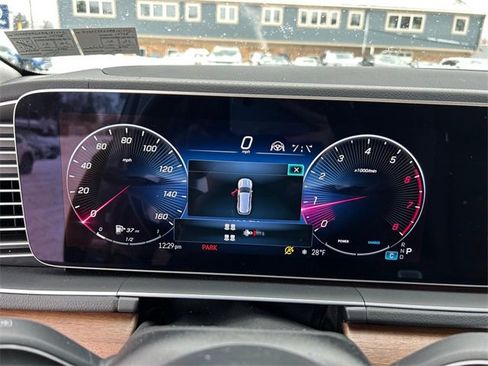 Used 2024 Mercedes-Benz GLS 450 4MATIC image 23