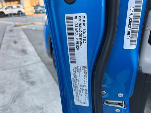 Used 2025 Jeep Compass Limited image 29