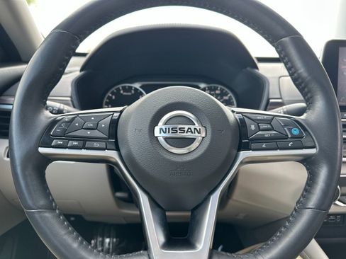 Used 2019 Nissan Altima 2.5 SL FWD image 21