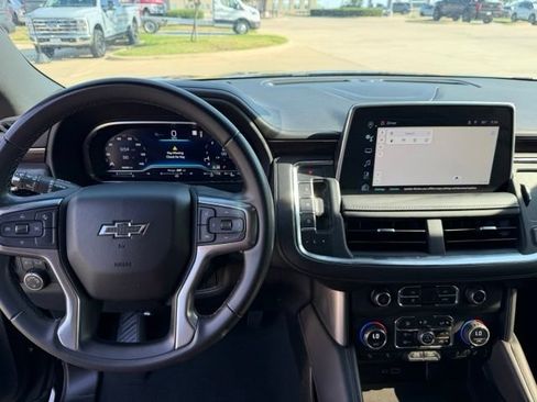 Used 2023 Chevrolet Suburban Z71 w/ Max Trailering Package AWD/4WD image 15