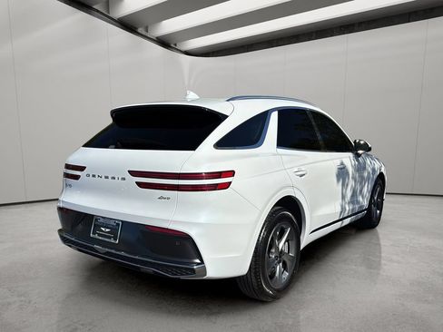 Certified 2026 Genesis GV70 2.5T AWD/4WD image 5