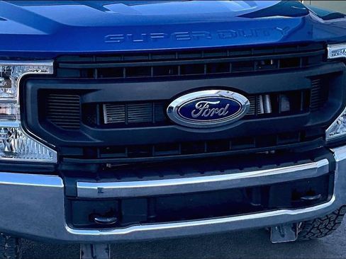 Used 2022 Ford F250 XL w/ Power Equipment Group image 29