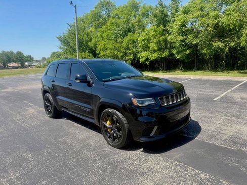 Used 2018 Jeep Grand Cherokee Trackhawk AWD/4WD image 1