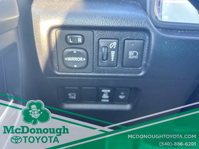 Used 2023 Toyota 4Runner Limited AWD/4WD image 15