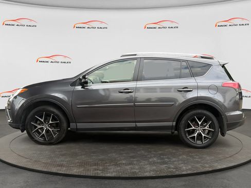 Used 2018 Toyota RAV4 SE w/ Power Extra Value Package AWD/4WD image 7