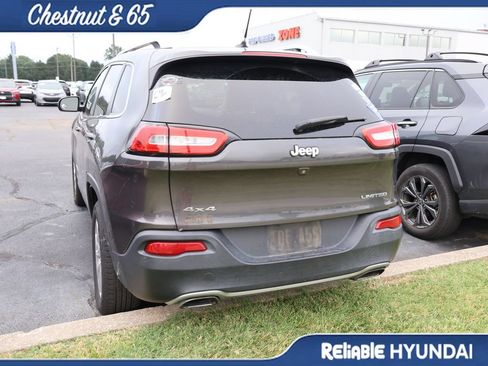 Used 2015 Jeep Cherokee Limited w/ Luxury Group AWD/4WD image 16