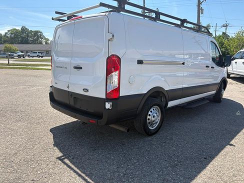 Used 2022 Ford Transit 350 Low Roof AWD image 4