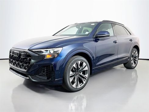 New 2025 Audi Q8 Premium image 3