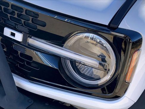 Certified 2022 Ford Bronco Wildtrak image 27