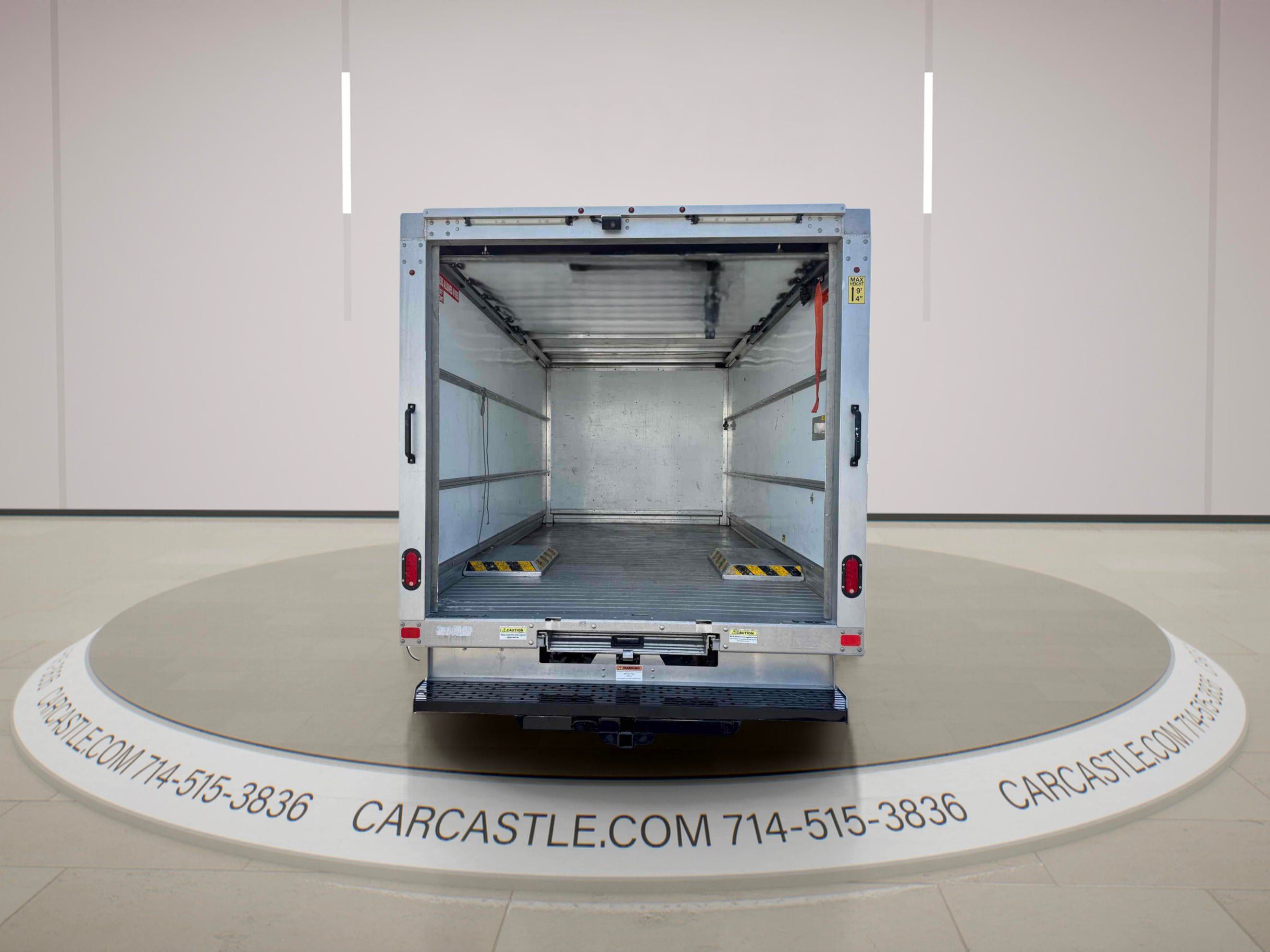 Used 2019 Ford Transit 350 156 DRW RWD image 9