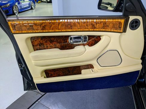 Used 2000 Rolls-Royce Silver Seraph image 33