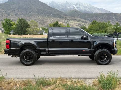 Used 2023 Ford F350 Lariat w/ Lariat Ultimate Package AWD/4WD image 8