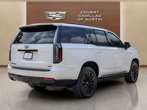 Certified 2025 Cadillac Escalade Sport w/ LPO, ONYX Package AWD/4WD image 4
