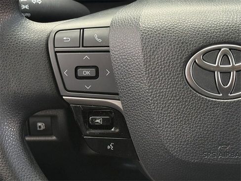 Used 2025 Toyota Camry LE image 14