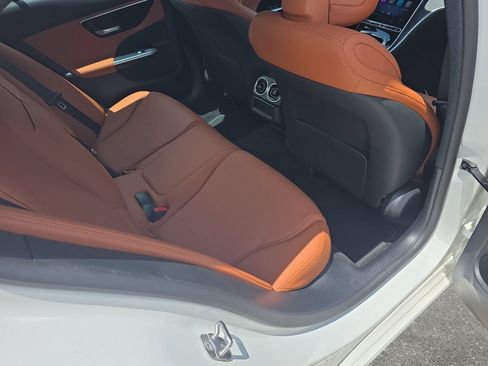 Used 2025 Mercedes-Benz C 300 4MATIC Sedan image 11
