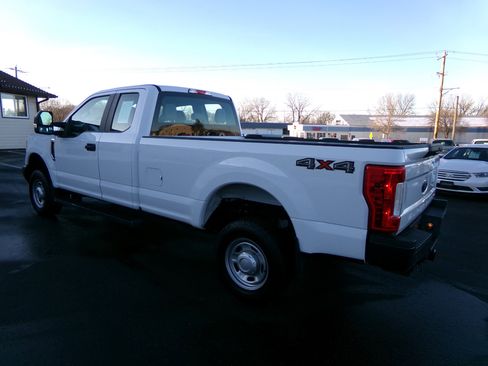 Used 2019 Ford F250 XL w/ Power Equipment Group image 8