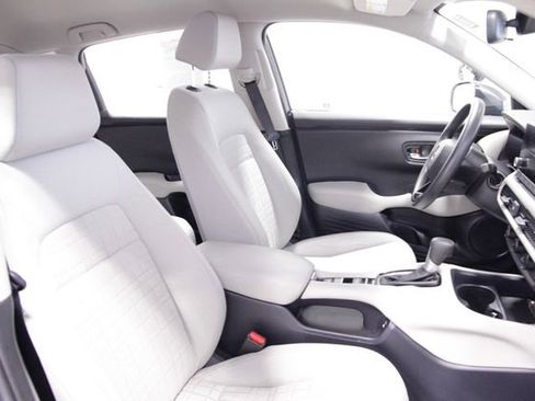 Certified 2024 Honda HR-V LX image 14