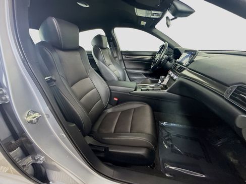 Used 2020 Honda Accord Sport image 29