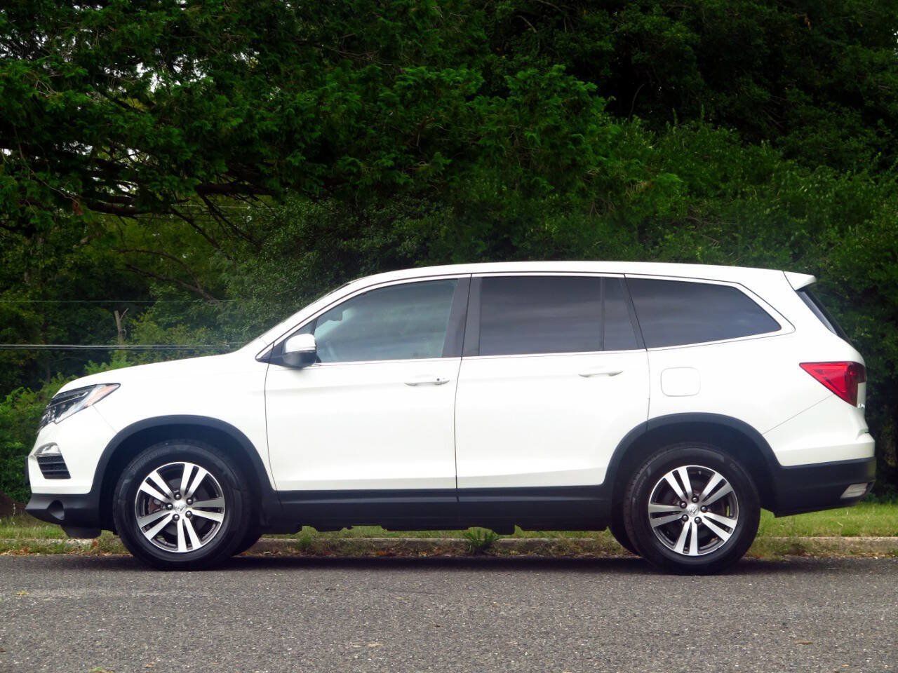 Used 2017 Honda Pilot EX-L image 2