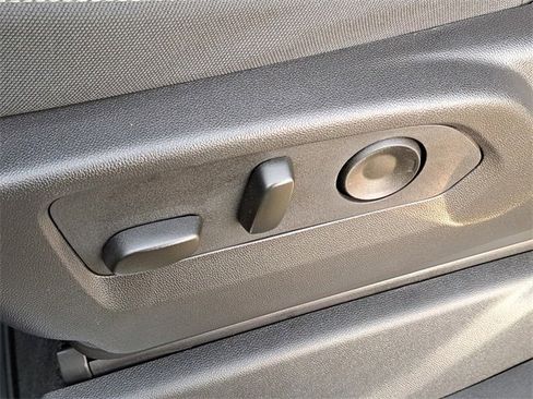 Used 2025 GMC Sierra 1500 Elevation image 14