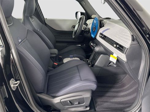 Certified 2025 MINI Cooper S FWD image 22