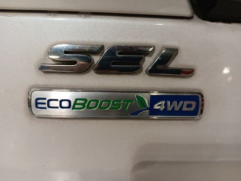Used 2018 Ford Escape SEL w/ Ford Safe & Smart Package AWD/4WD image 12