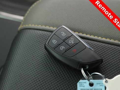 Used 2024 Chevrolet Silverado 2500 ZR2 w/ Technology Package image 3