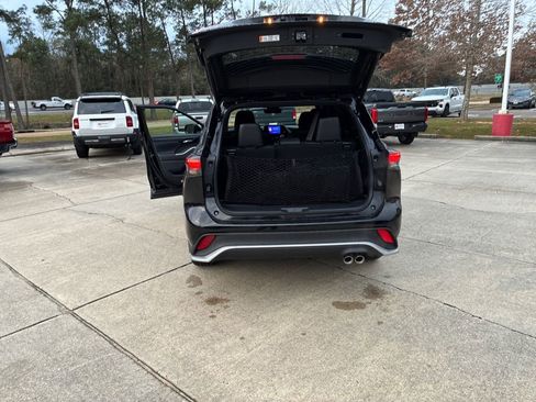 New 2026 Toyota Highlander XSE image 33