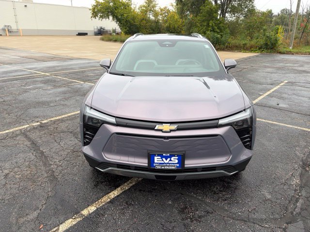 Used 2024 Chevrolet Blazer EV LT AWD/4WD image 2