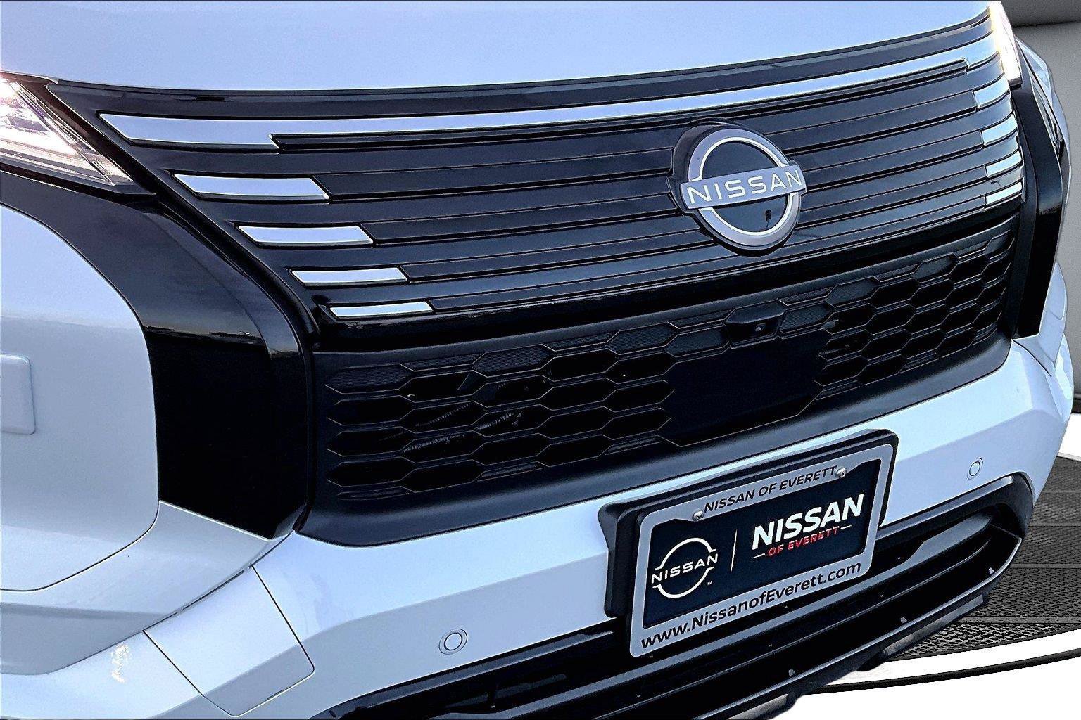 Used 2026 Nissan Rogue Platinum w/ Family Package AWD/4WD image 35