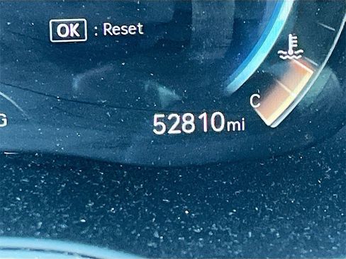 Used 2022 Genesis GV80 2.5T w/ Prestige Package 04 image 12