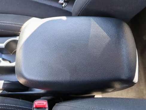 Used 2016 Hyundai Elantra GT FWD image 20