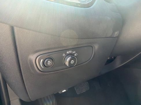 Used 2024 Chevrolet Equinox RS AWD/4WD image 25