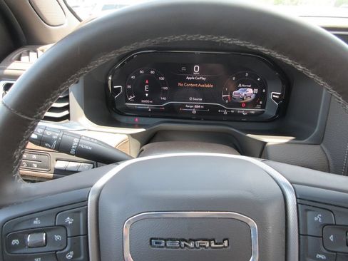 Certified 2024 GMC Yukon XL Denali w/ Max Trailering Package AWD/4WD image 36