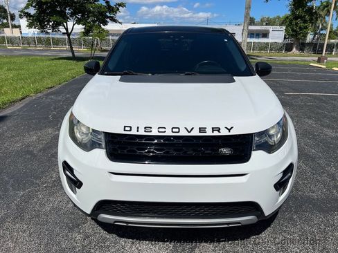 Used 2015 Land Rover Discovery Sport HSE Luxury image 13