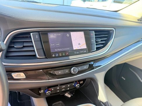 Used 2020 Buick Enclave Essence w/ Sound and Sites Package image 14