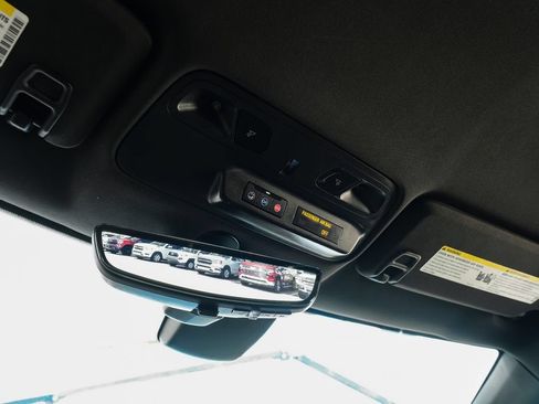 Used 2019 Chevrolet Camaro SS RWD image 27