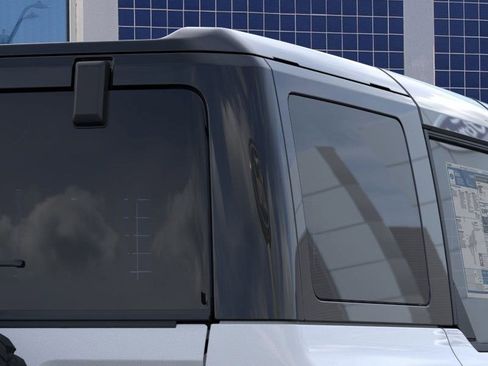 New 2025 Ford Bronco Outer Banks w/ Sasquatch Package image 26