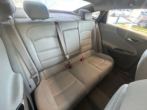 Used 2025 Chevrolet Malibu LT image 30