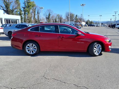 Used 2024 Chevrolet Malibu LT image 3